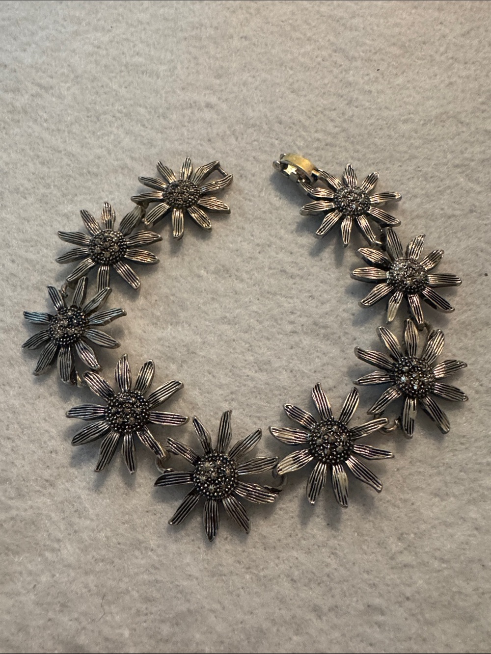 Silver Floral Daisy Link Bracelet for Women